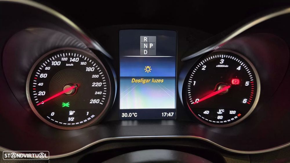 Mercedes-Benz GLC 220 d 4Matic 9G-TRONIC AMG Line - 47