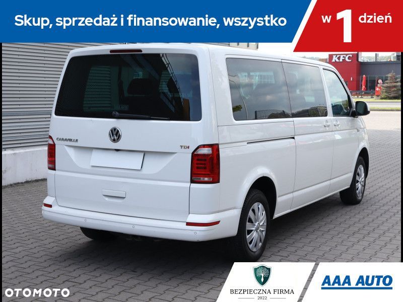 Volkswagen Caravelle - 6