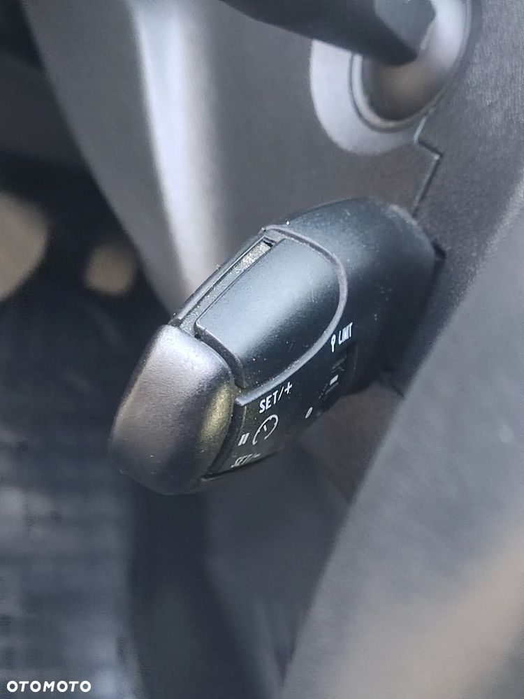 Peugeot 2008 1.4 HDi Active - 13