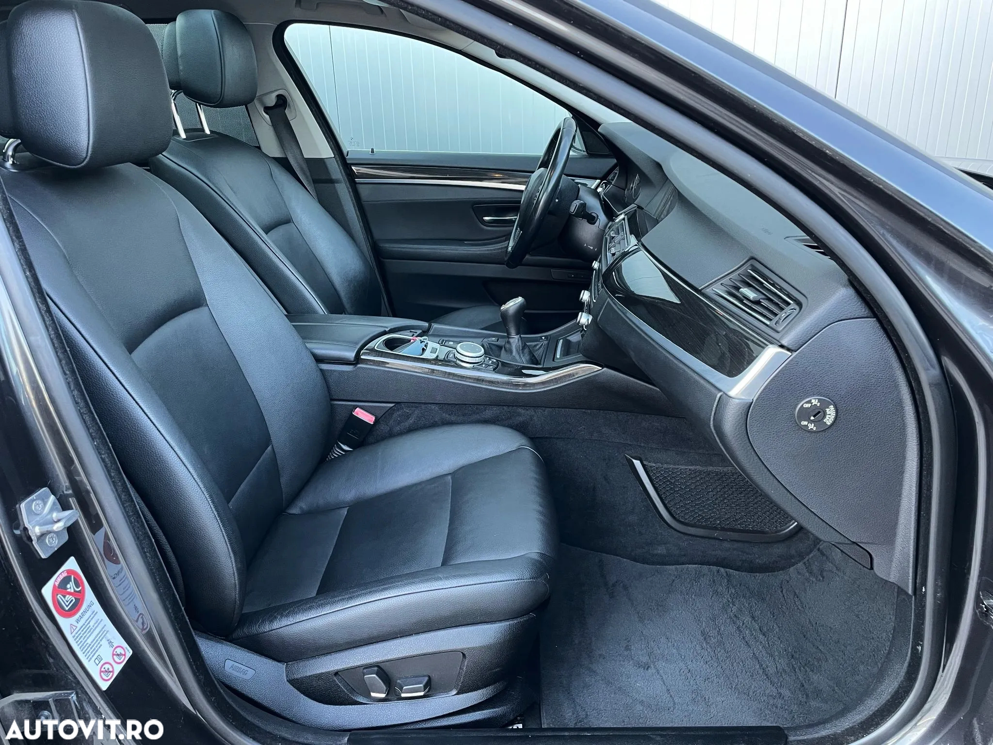 BMW Seria 5 520d Touring Aut. Luxury Line - 6