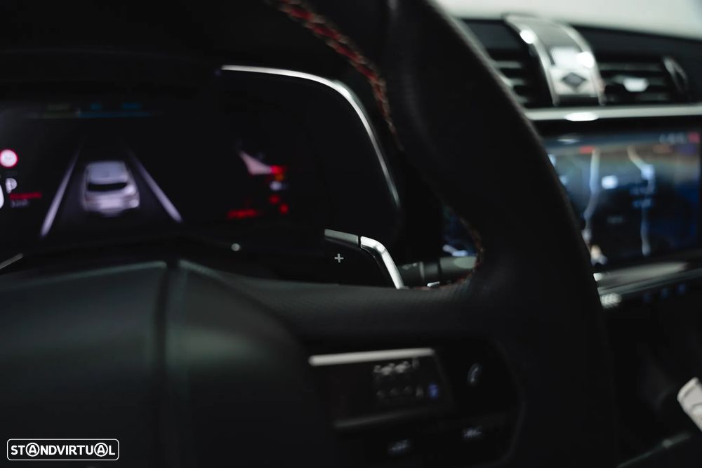 DS DS7 Crossback E-Tense Performance Line EAT8 - 28