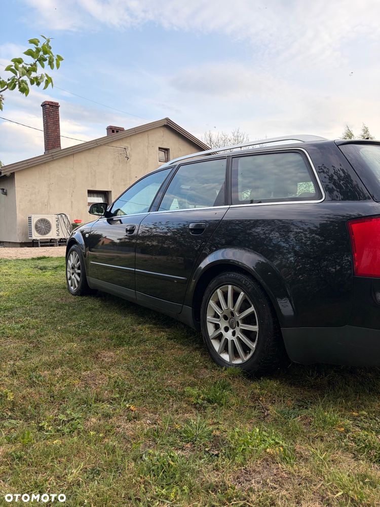 Audi A4 Avant - 4