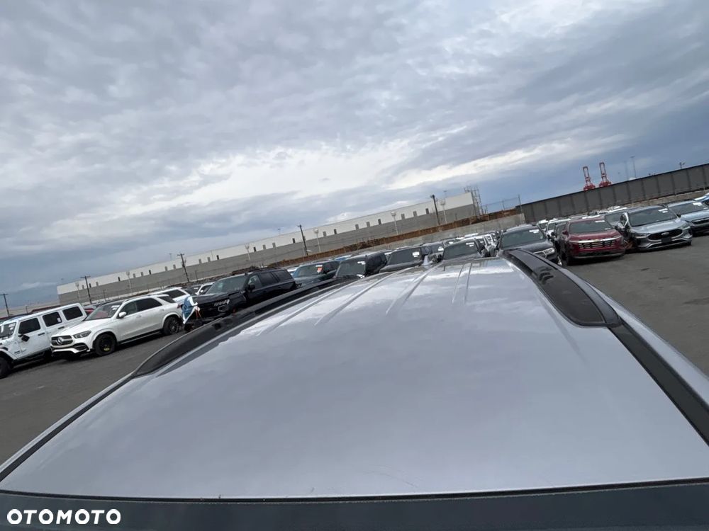 Chrysler Pacifica - 10