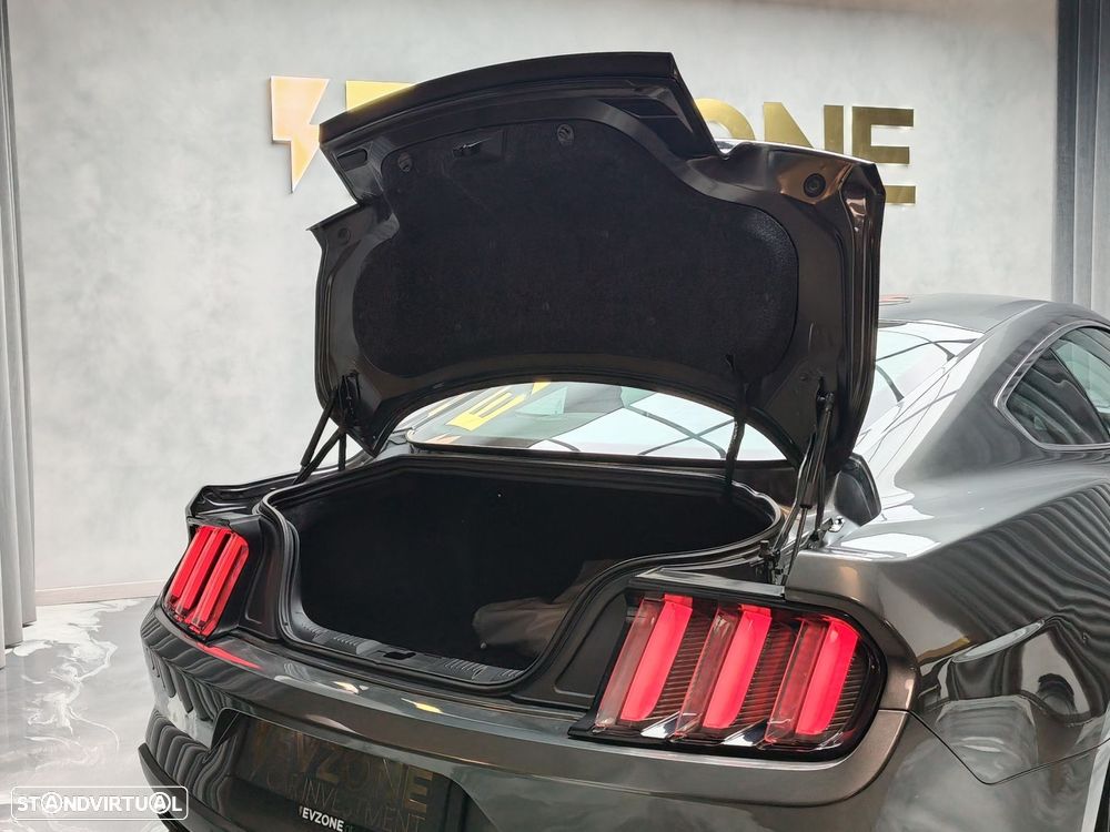 Ford Mustang 2.3i EcoBoost - 27