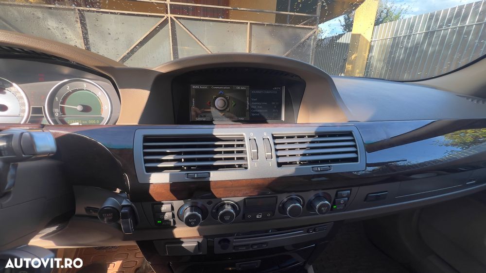 BMW Seria 7 - 18