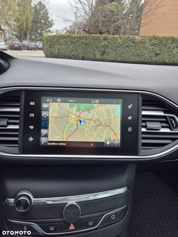 Peugeot 308 125 THP Active - 15