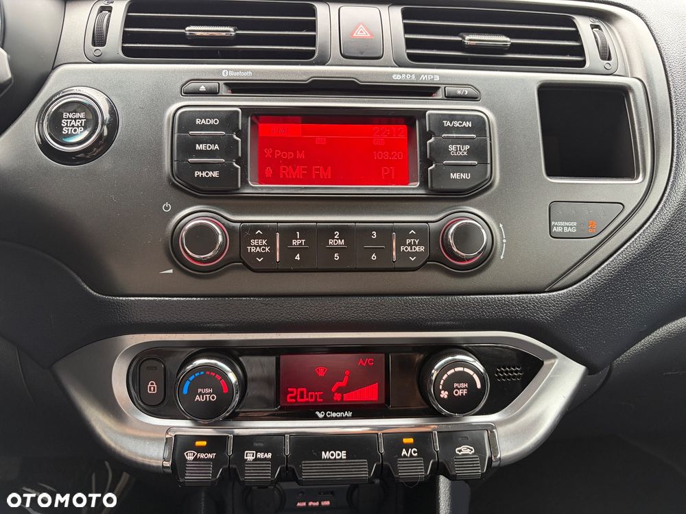 Kia Rio 1.2 Dream Team Edition - 22