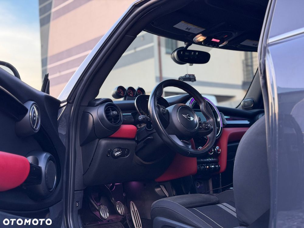 MINI John Cooper Works - 19