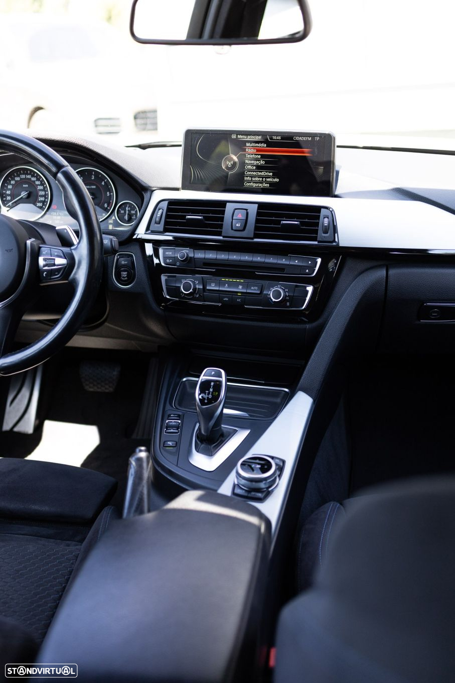BMW 330 d Touring xDrive Pack M - 34