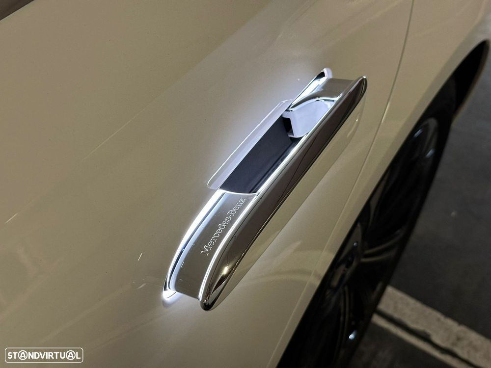 Mercedes-Benz E 300 de - 12