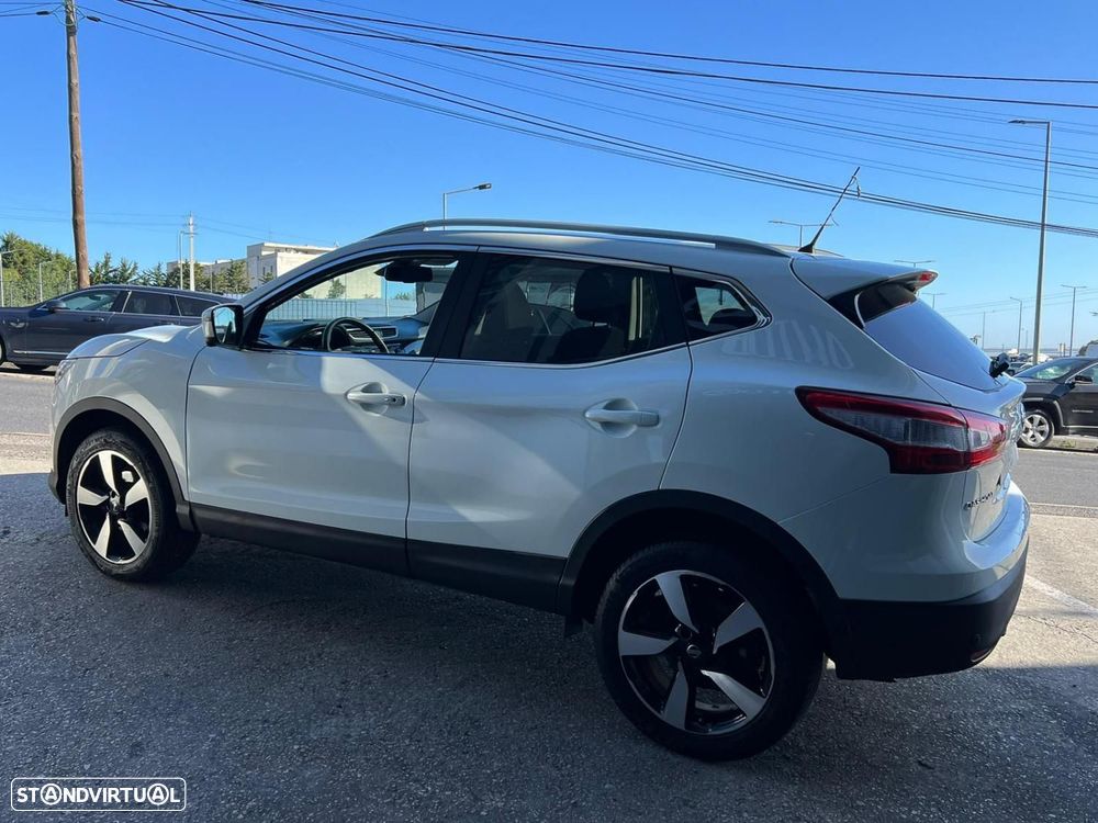 Nissan Qashqai 1.6 dCi N-Connecta - 2