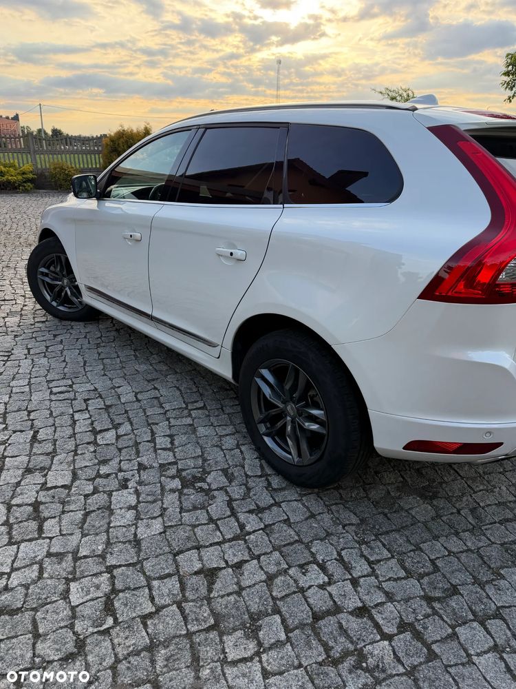 Volvo XC 60 T5 Geartronic Momentum - 5