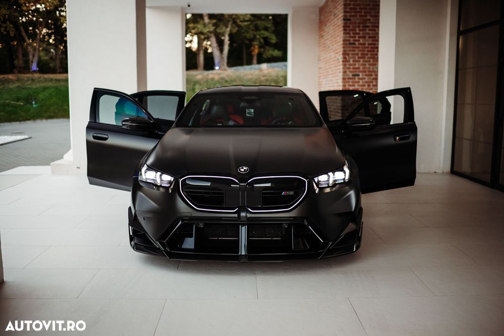 BMW M5 xDrive - 10