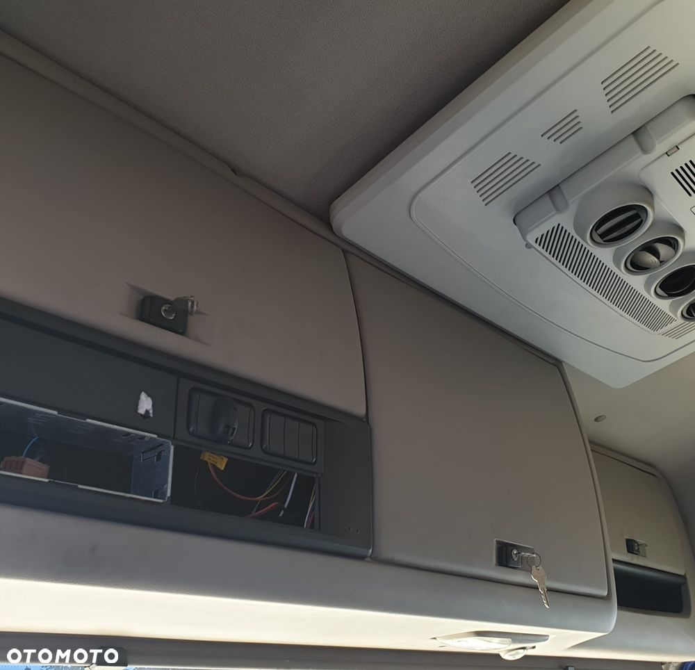 KABINA KOMPLETNA Z KLIMATYZACJĄ 2018r. DAF XF 106 LIFT SPACE CAB NIEBIESKA - 10