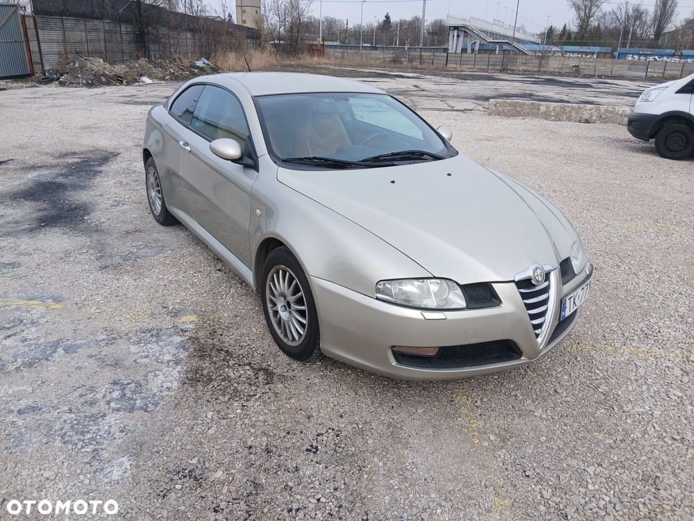 Alfa Romeo GT - 2