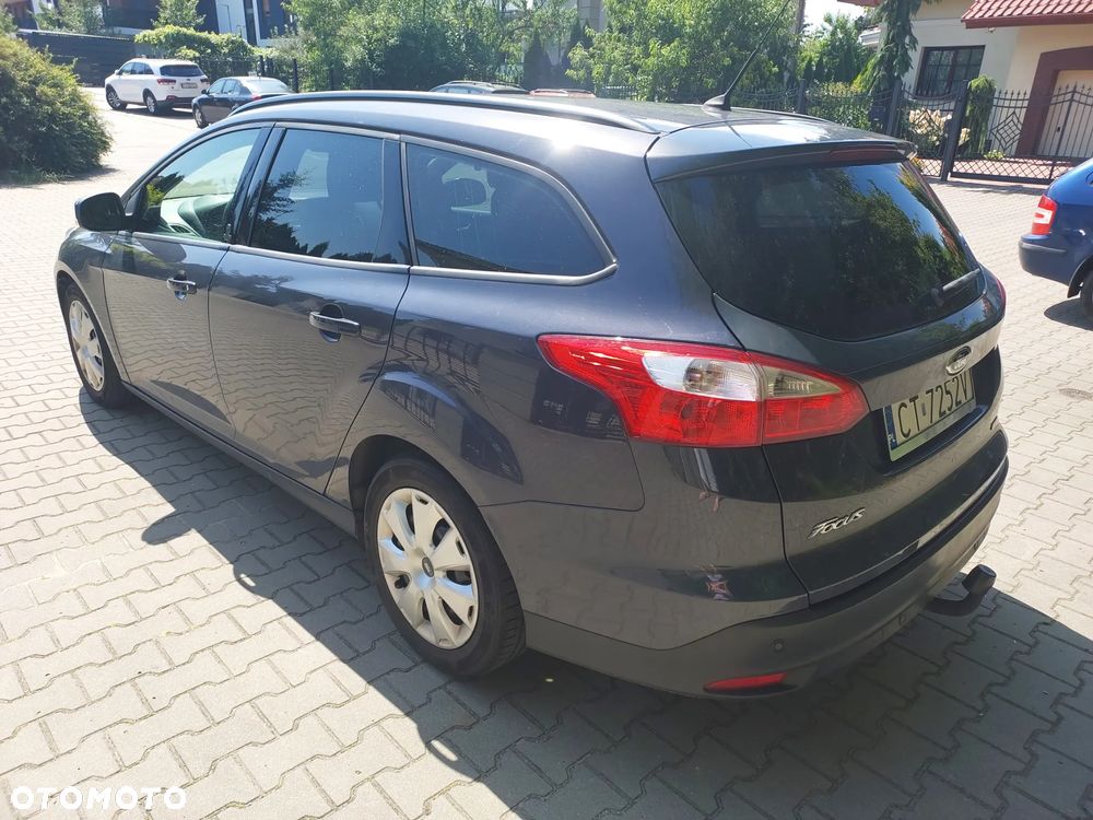Ford Focus 1.0 EcoBoost Ambiente - 4