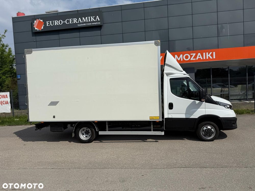 Iveco Daily 50C18, 3.0 180KM, Wysoki kontener, DMC 3,5t, Niski przebieg - 12