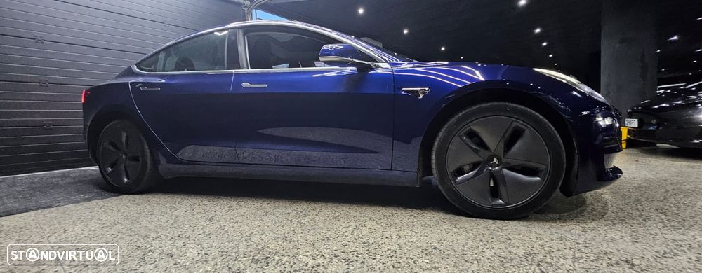 Tesla Model 3 - 6