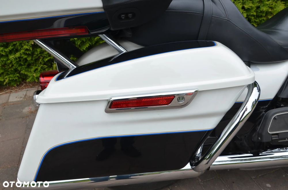 Harley-Davidson FLHTCU Ultra - 22