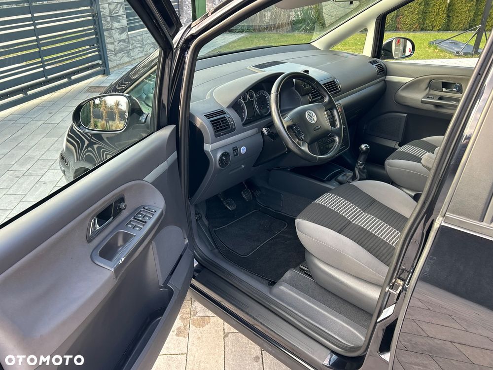 Volkswagen Sharan 1.8T Highline - 6