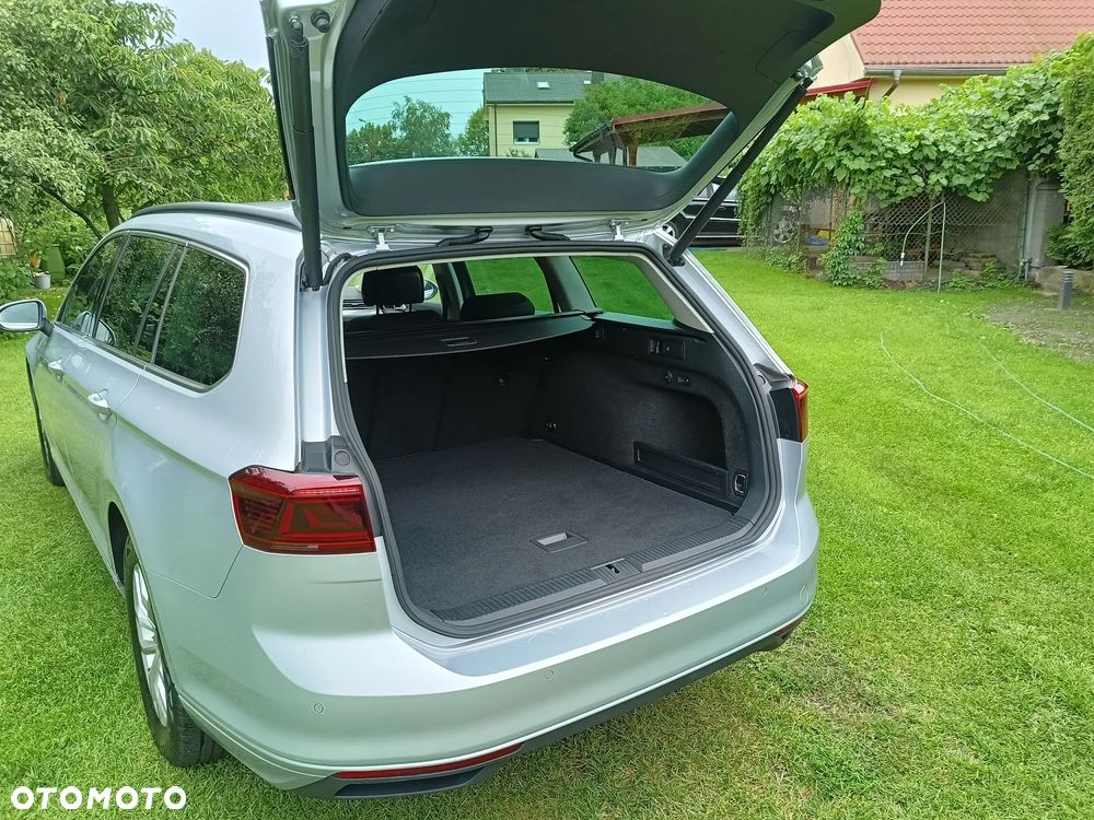 Volkswagen Passat 2.0 TDI SCR Comfortline DSG - 29