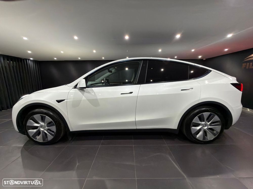 Tesla Model Y Standard - 4
