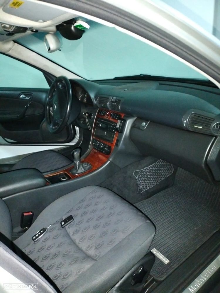 Mercedes-Benz C 220 - 8