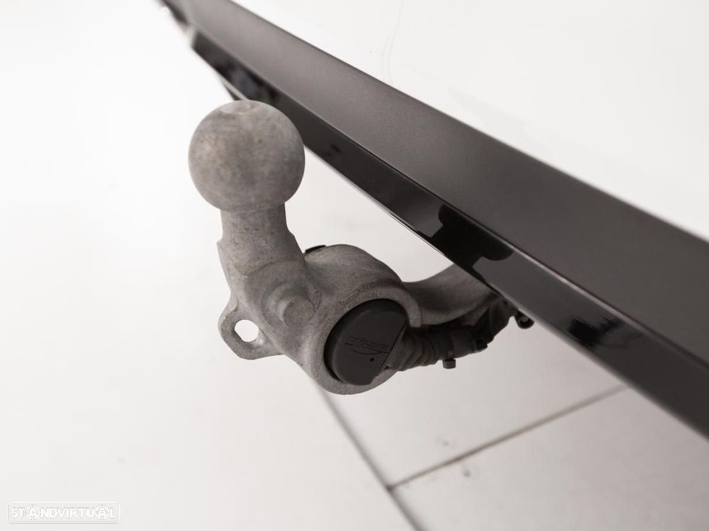 Mercedes-Benz E 300 de AMG Line - 17