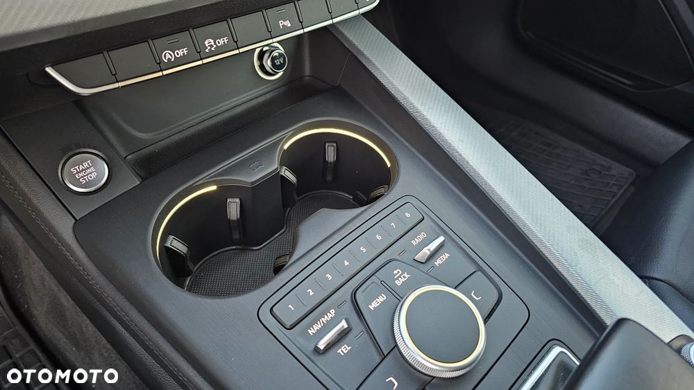 Audi A4 Avant 2.0 TDI ultra S tronic - 17