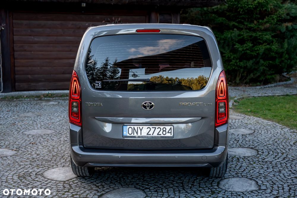 Toyota Proace City Verso 1.2 D-4T Family - 19