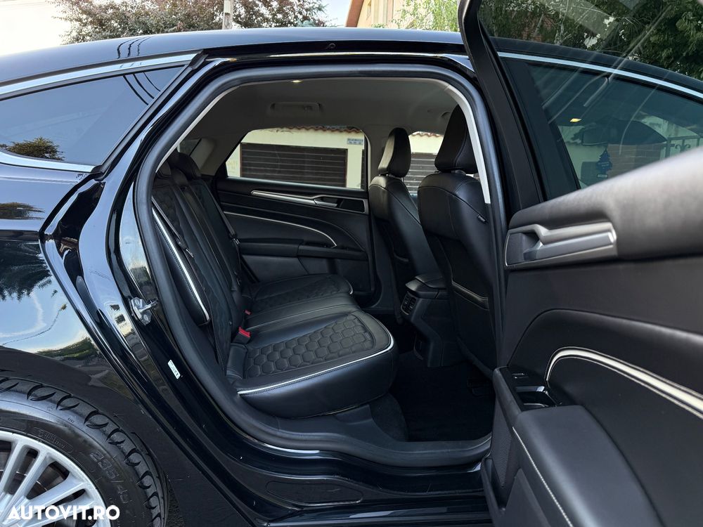 Ford Mondeo 2.0 TDCI PowerShift Business - 9