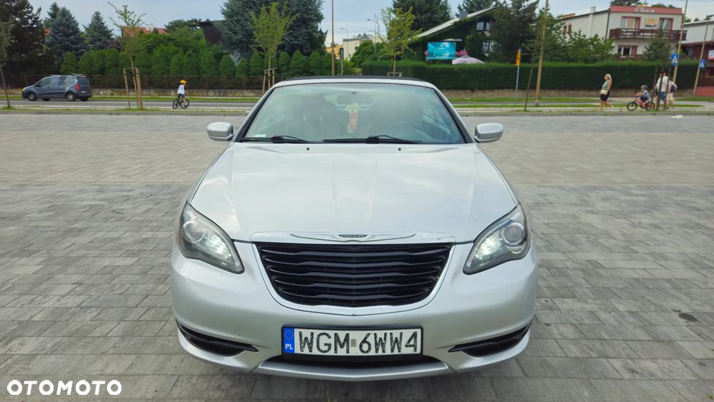 Chrysler 200 - 17