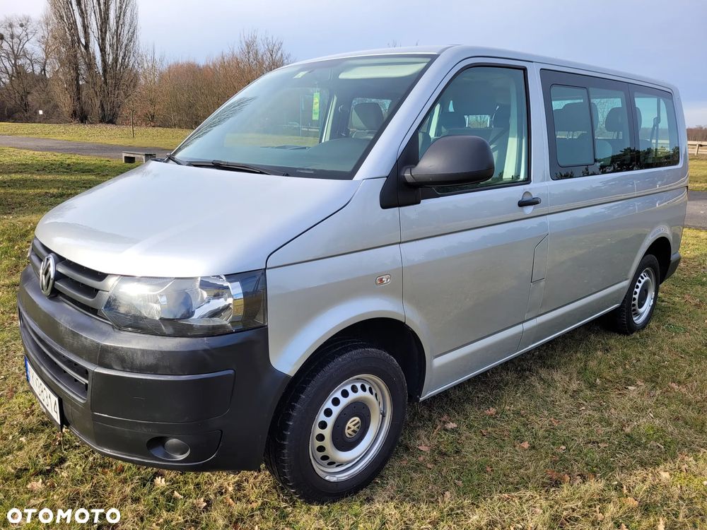 Volkswagen Transporter - 1