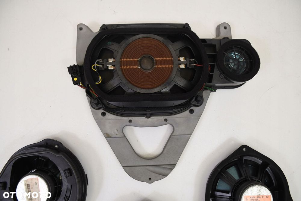 MERCEDES E KLASA W207 NAGŁOŚNIENIE HARMAN KARDON - 12