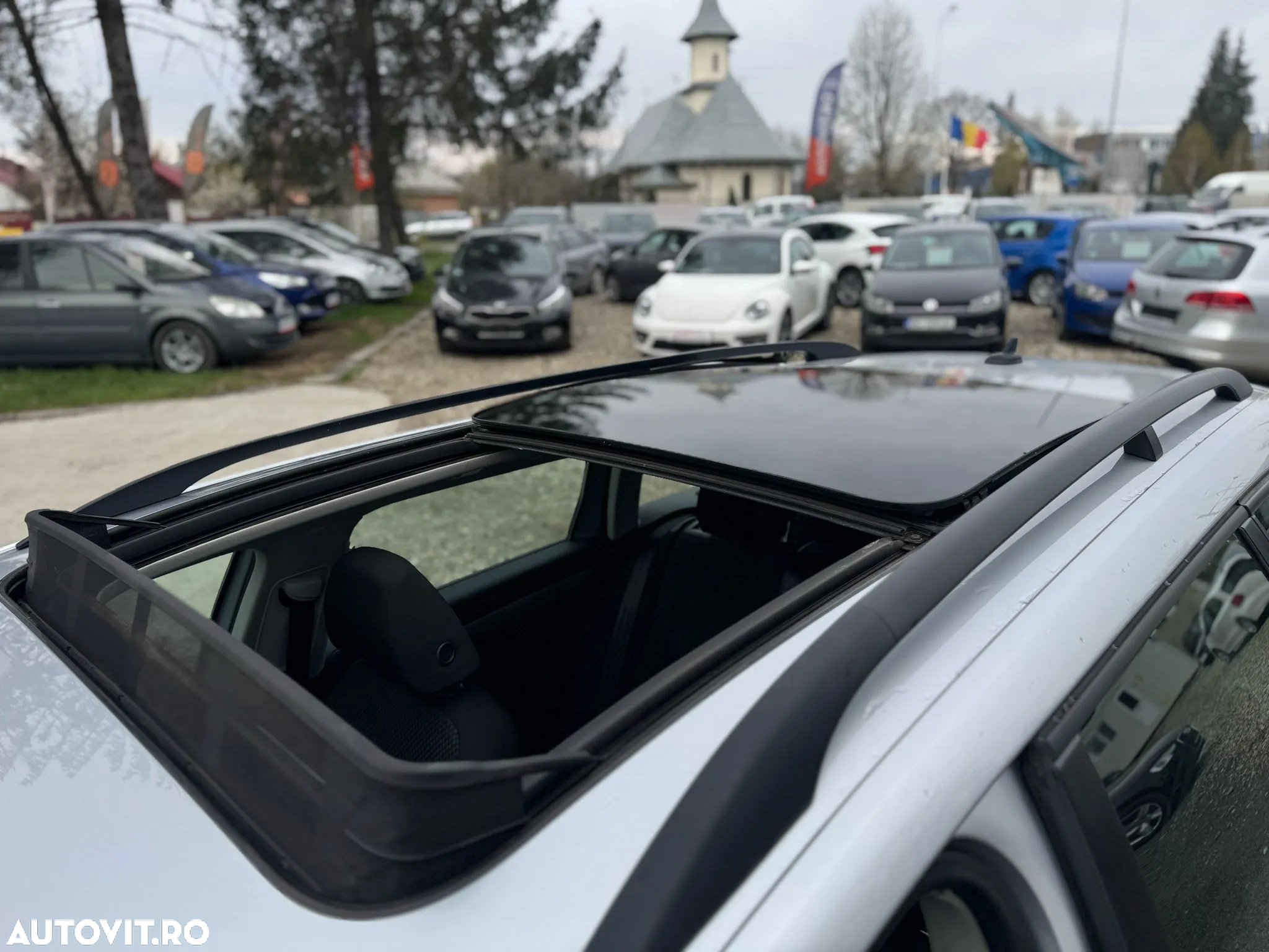 Volkswagen Passat Variant 2.0 TDI Blue TDI Comfortline - 23