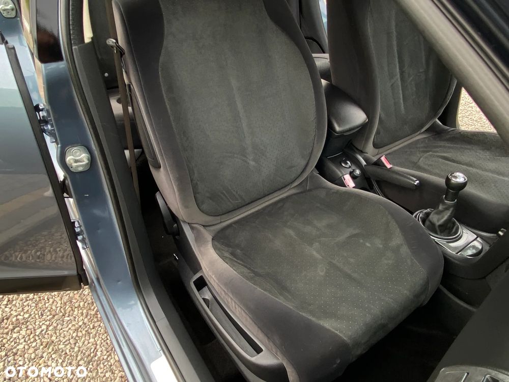 Citroën C4 1.6 16V Exclusive - 35