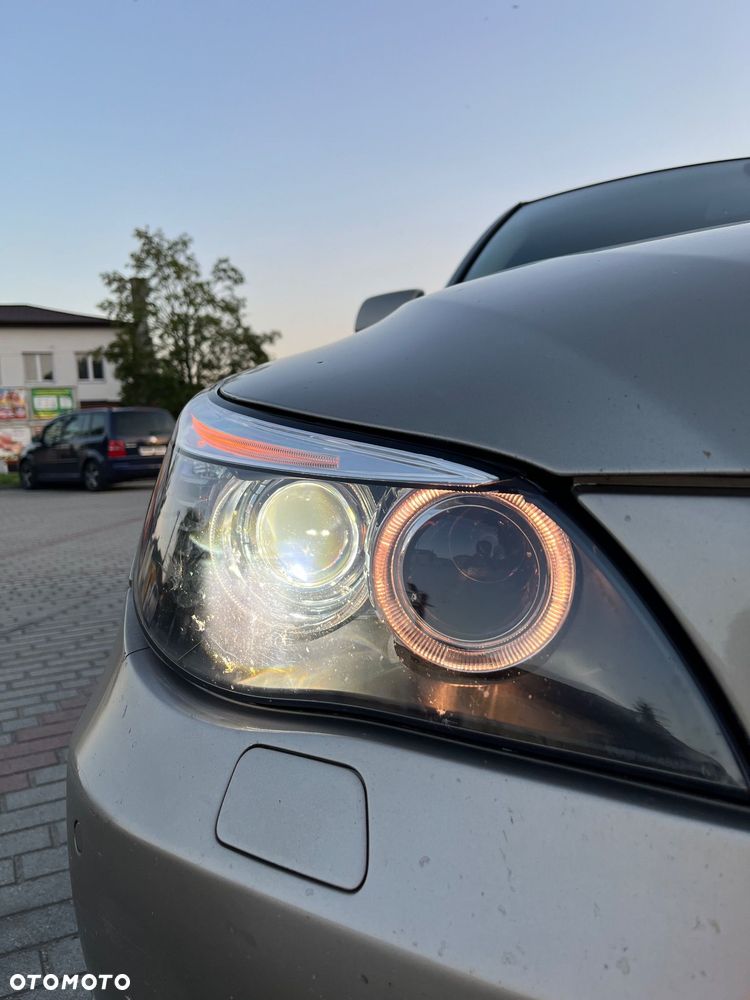 BMW Seria 5 525d - 7