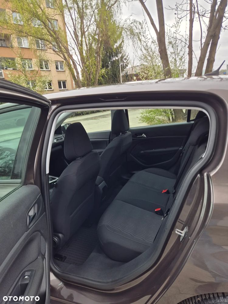 Peugeot 308 125 THP Active - 17