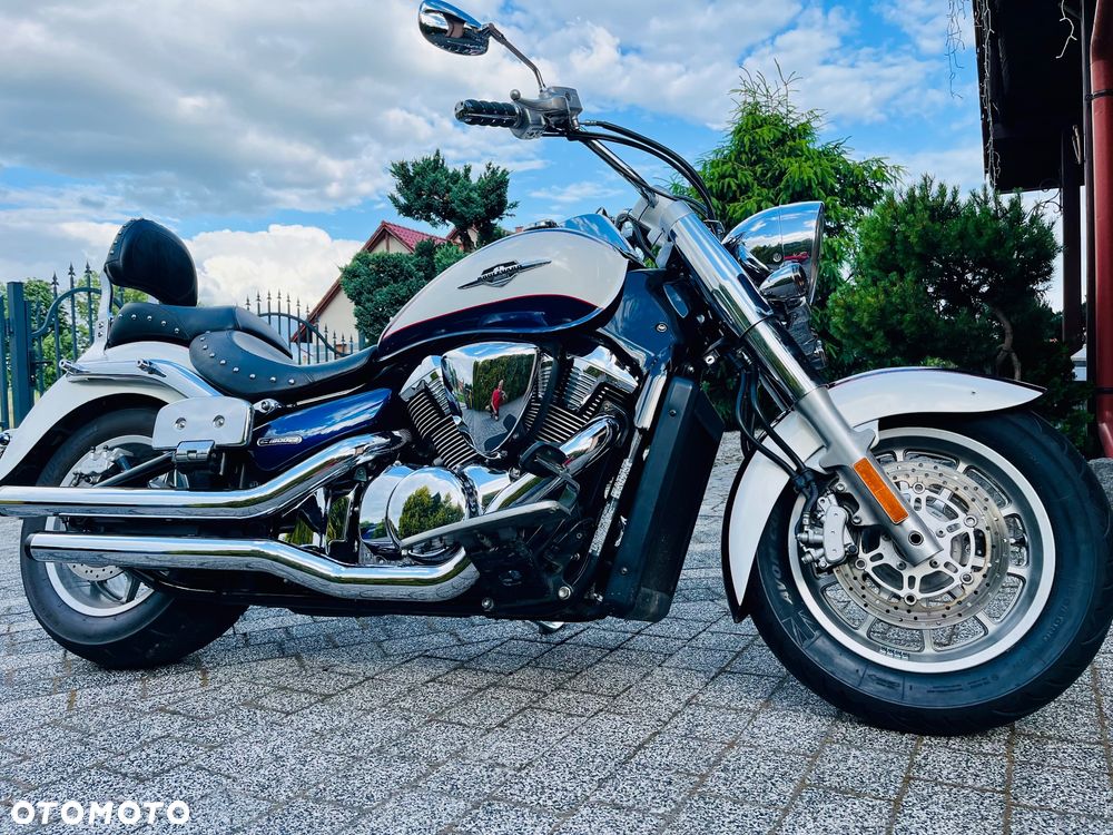 Suzuki Intruder - 8