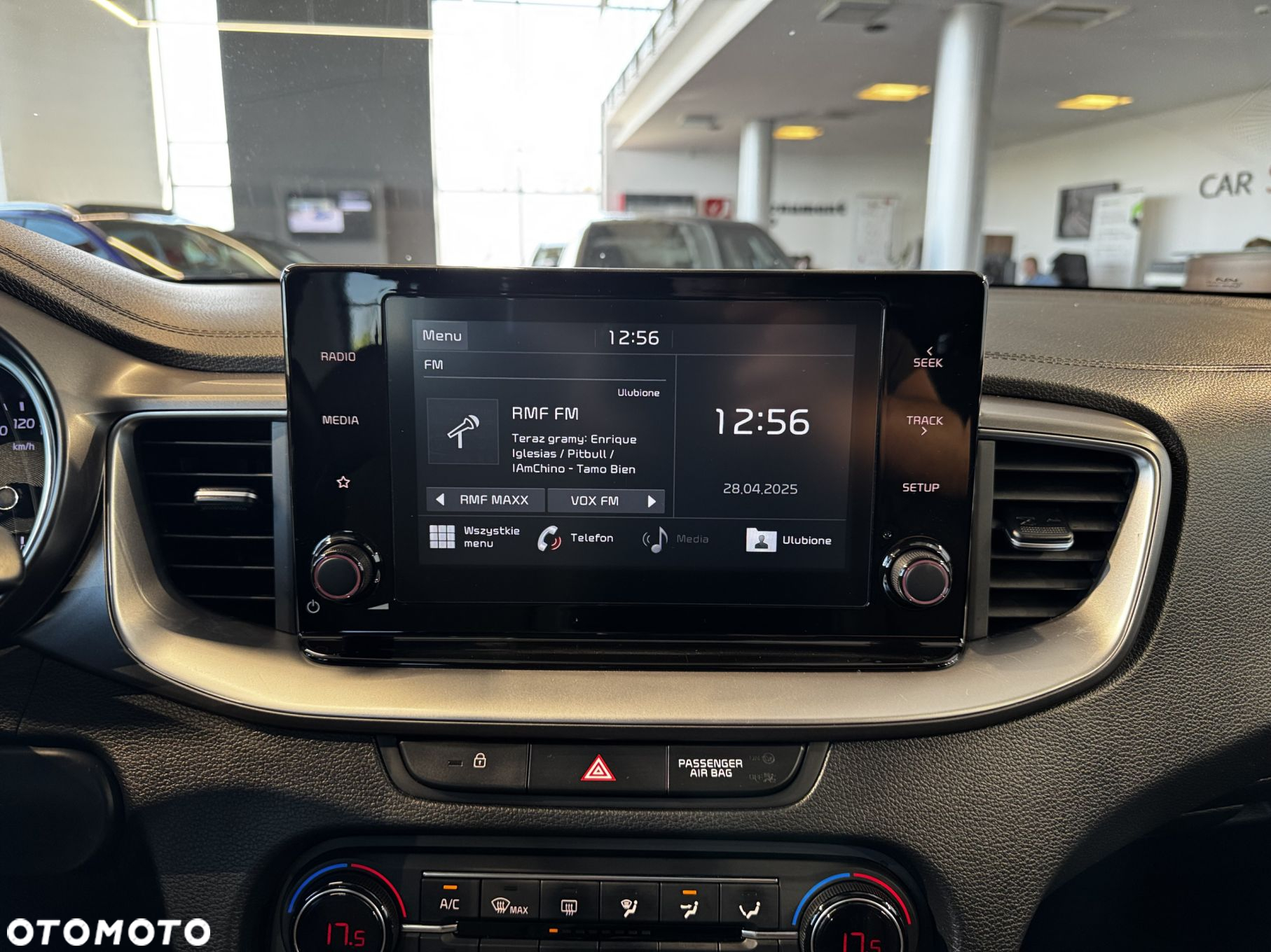 Kia XCeed - 25