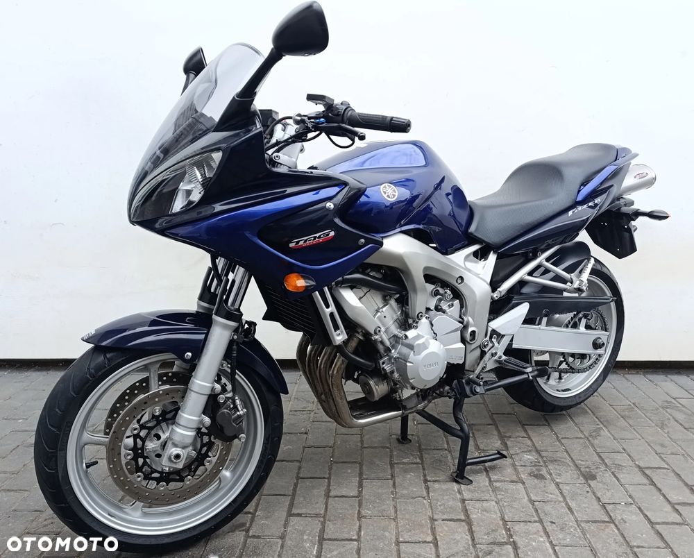 Yamaha FZ6 - 3