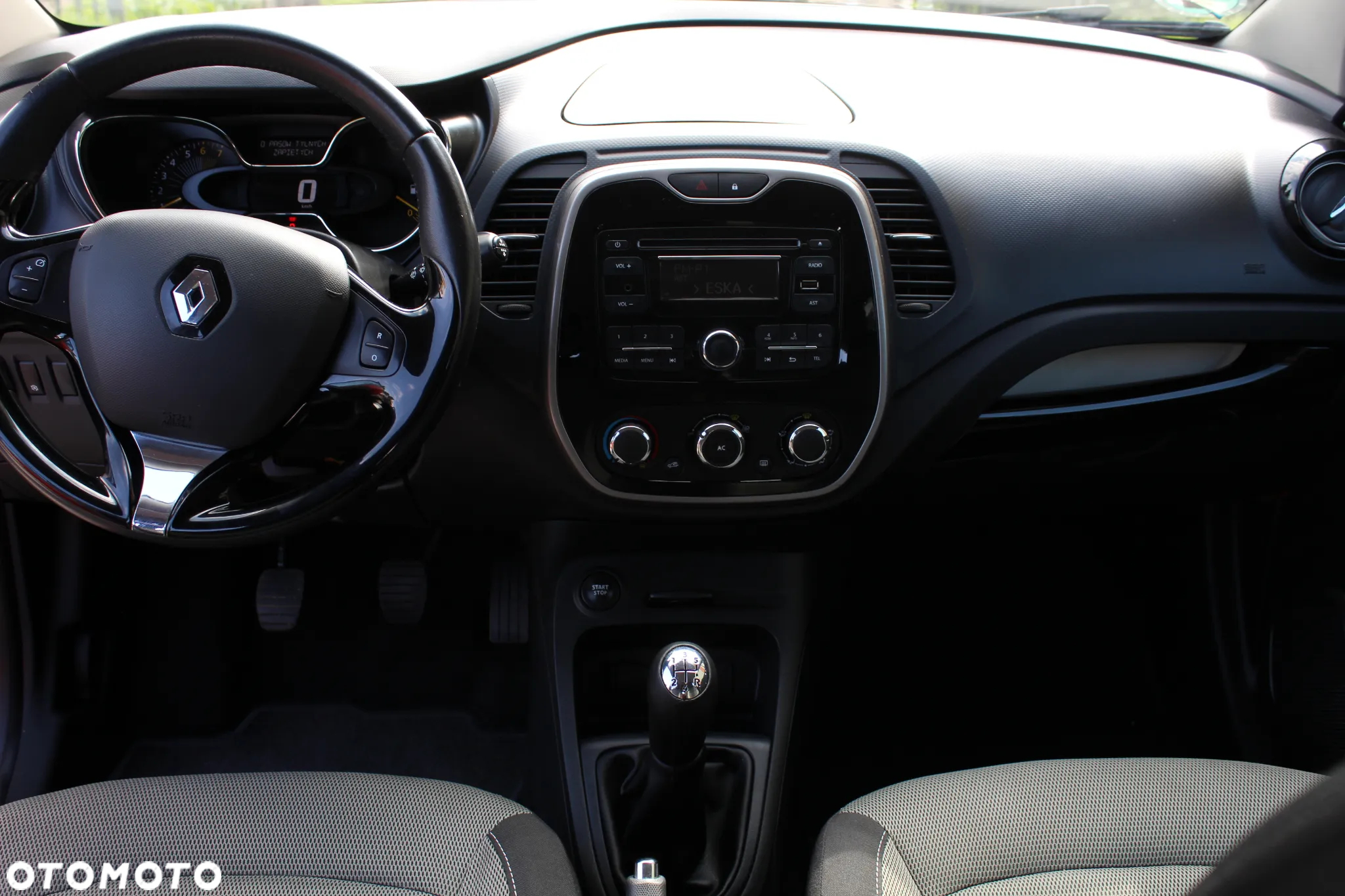Renault Captur - 28