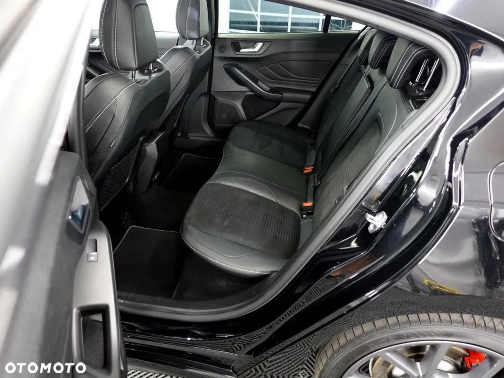 Ford Focus 2.0 EcoBlue ST - 10