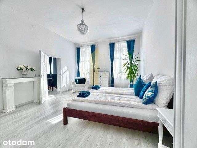 Przestronny i słoneczny apartament na Starówce