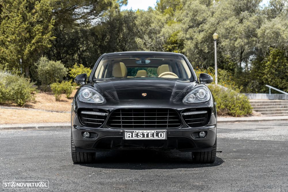 Porsche Cayenne S - 2