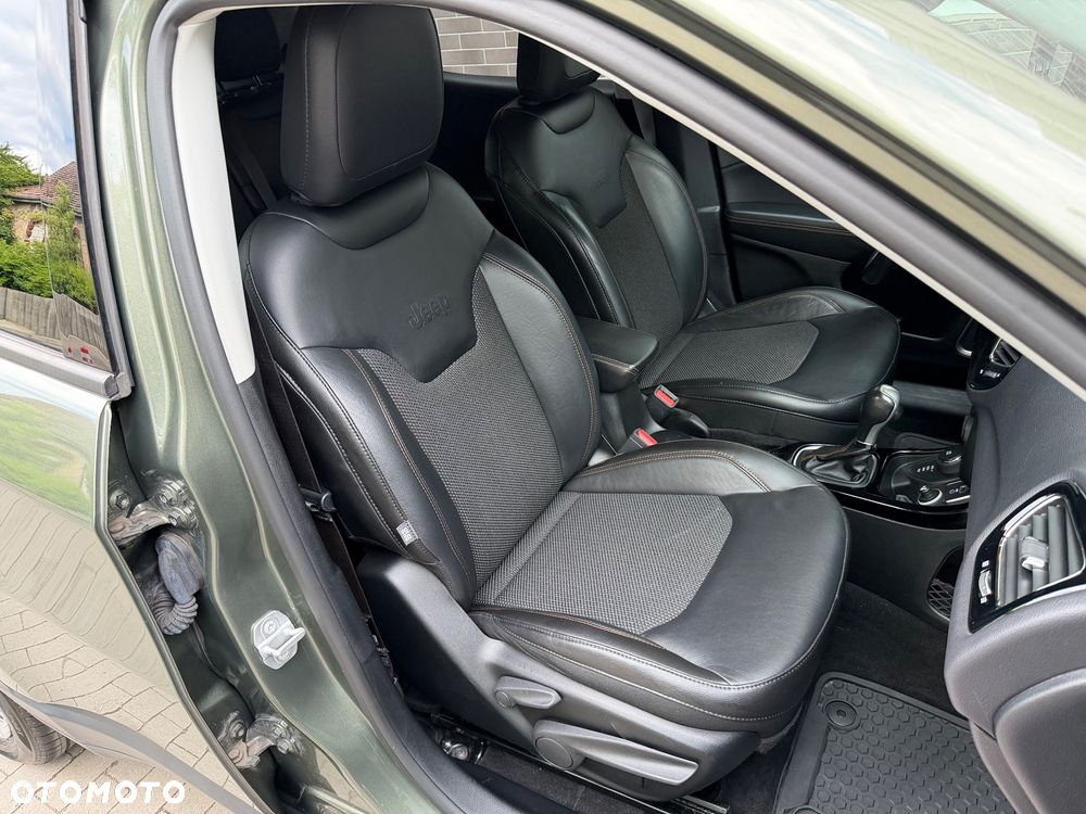 Jeep Compass 1.4 TMair Limited 4WD S&S - 39