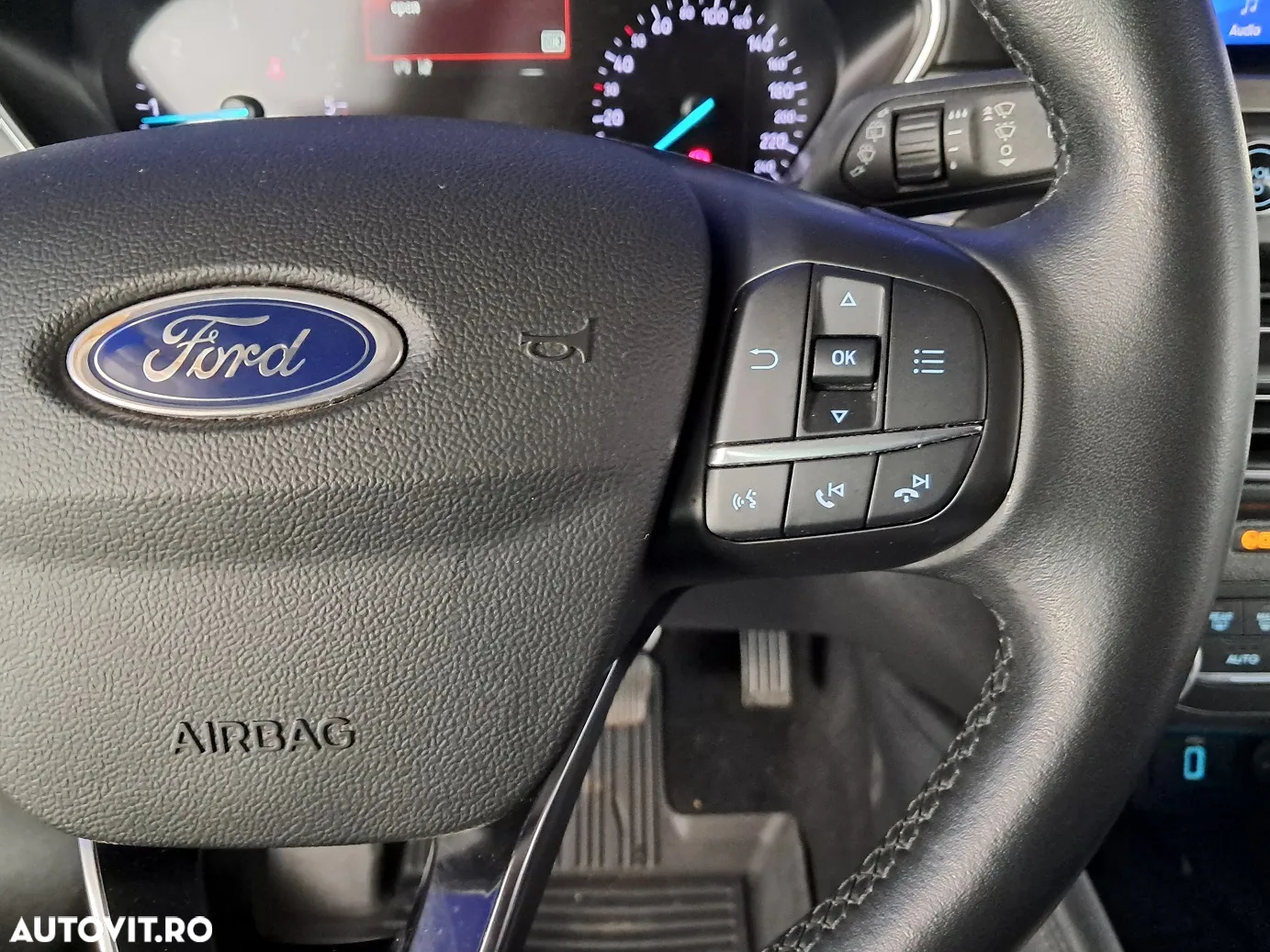 Ford Focus - 13