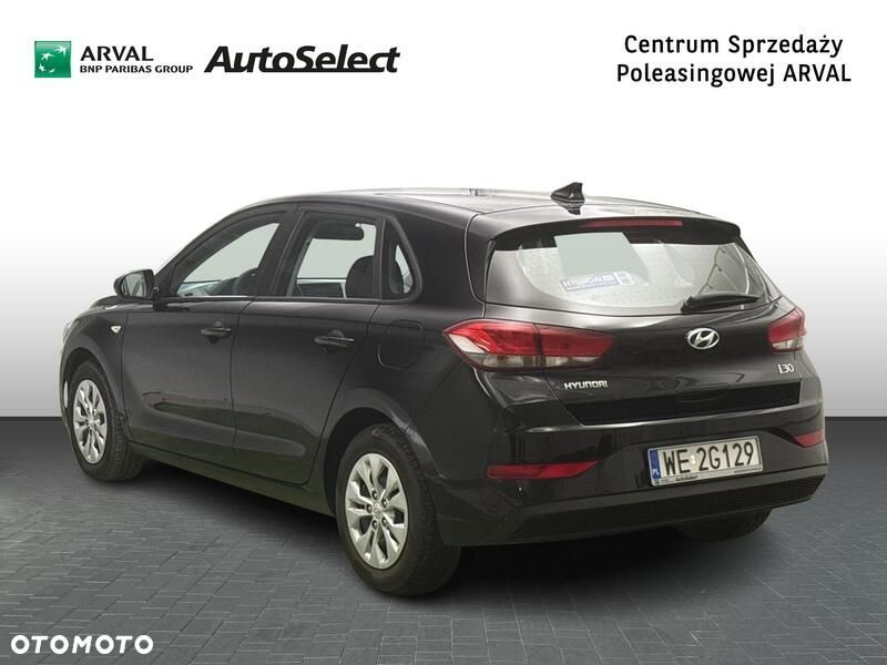 Hyundai i30 1.5 DPI Classic + - 4