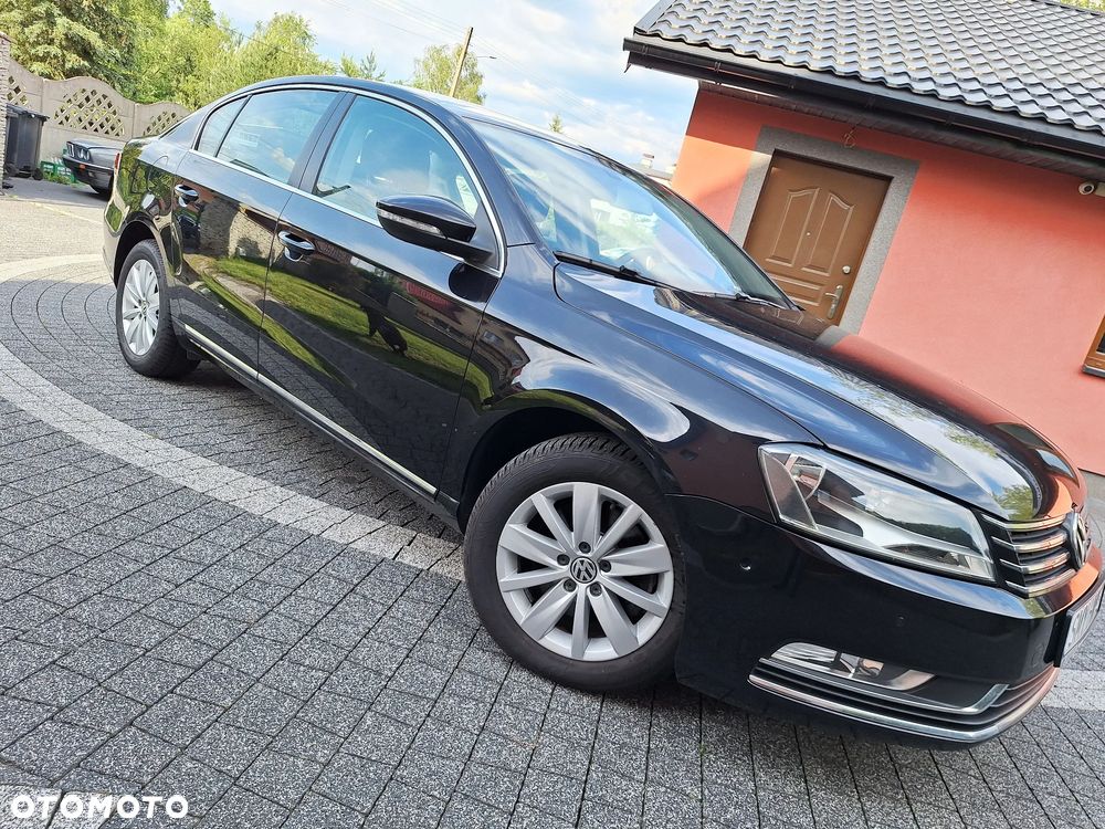 Volkswagen Passat - 16