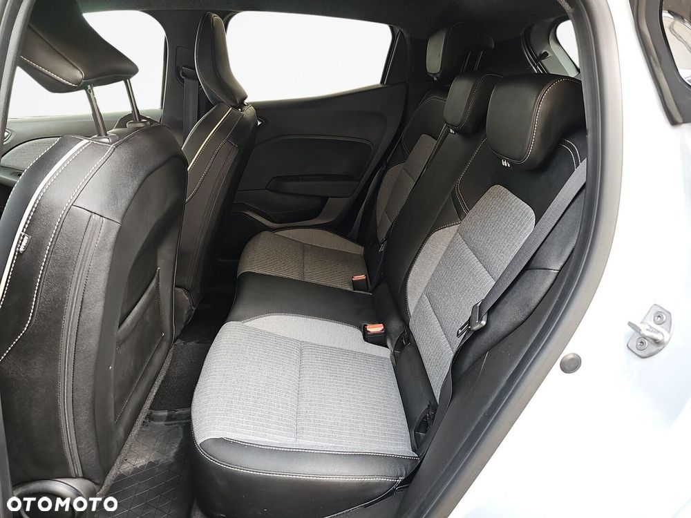 Renault Clio - 29